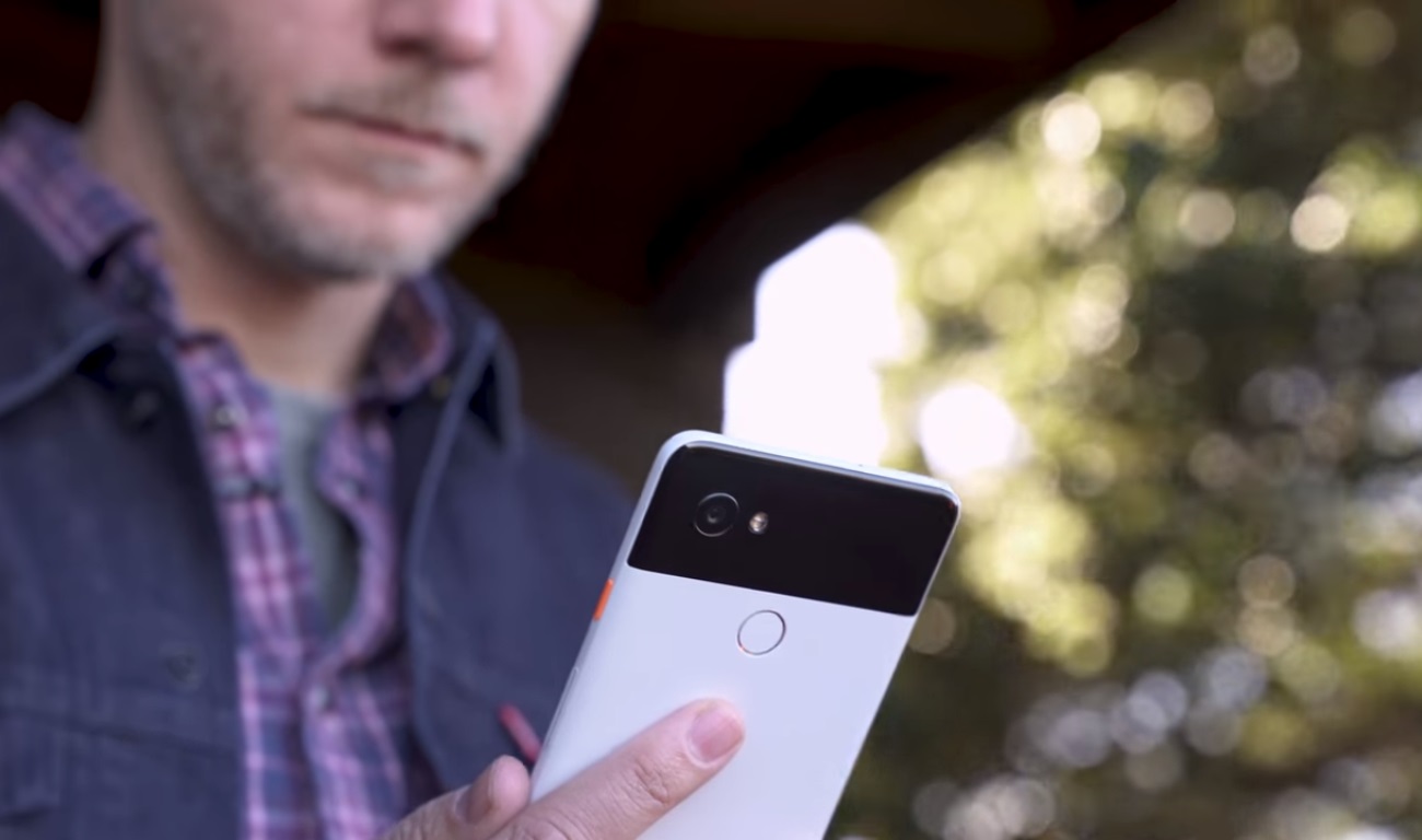 Google показала смартфоны Pixel 2 и Pixel XL 2